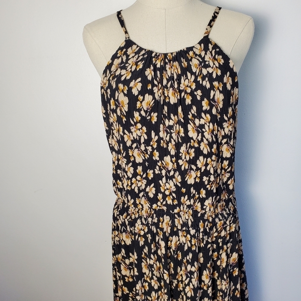 RW&CO Floral Halter Midi Sundress - Picture 3 of 7